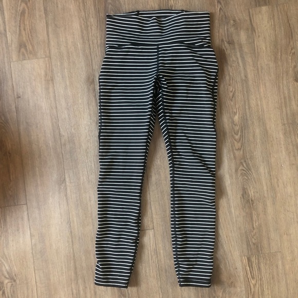 Lululemon Black White Parallel Stripe Pant 6 - Picture 3 of 3